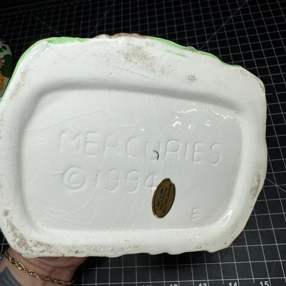 Vintage 1994 Mercuries Farm Barn Teapot Set with Tray and 4 Plates Cow Pig Sheep